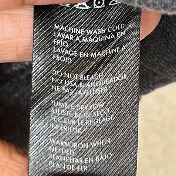 NWT Soncy Womens Gray U-Neck Cropped Hoodie SIZE 0X PLUS SIZE - Picture 4 of 10